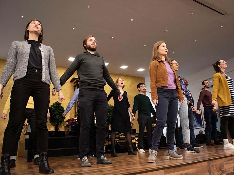 Alcuni giovani durante il Summit europeo 2023